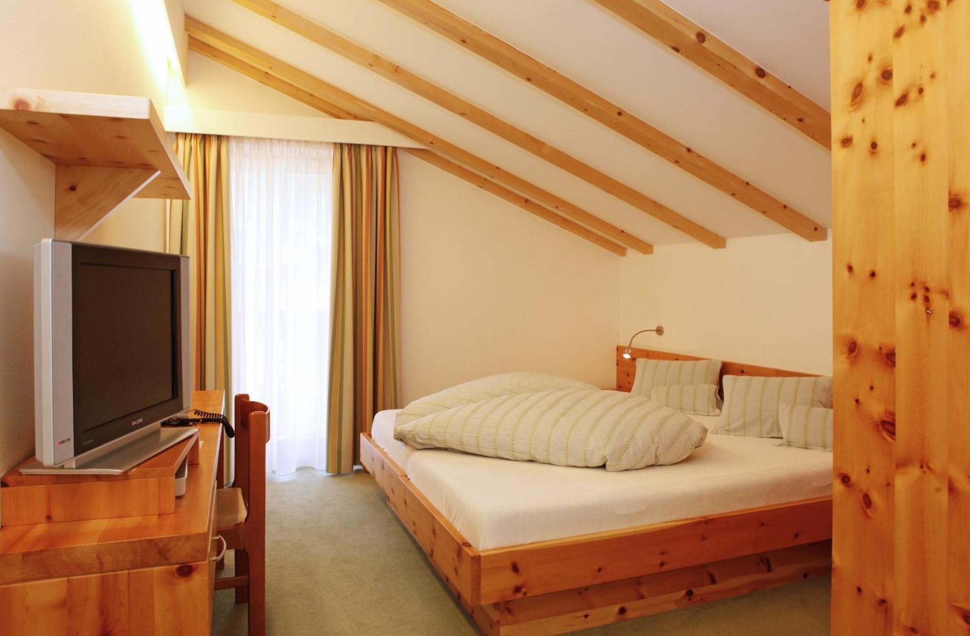 Hotel Stefaner Tires Εξωτερικό φωτογραφία